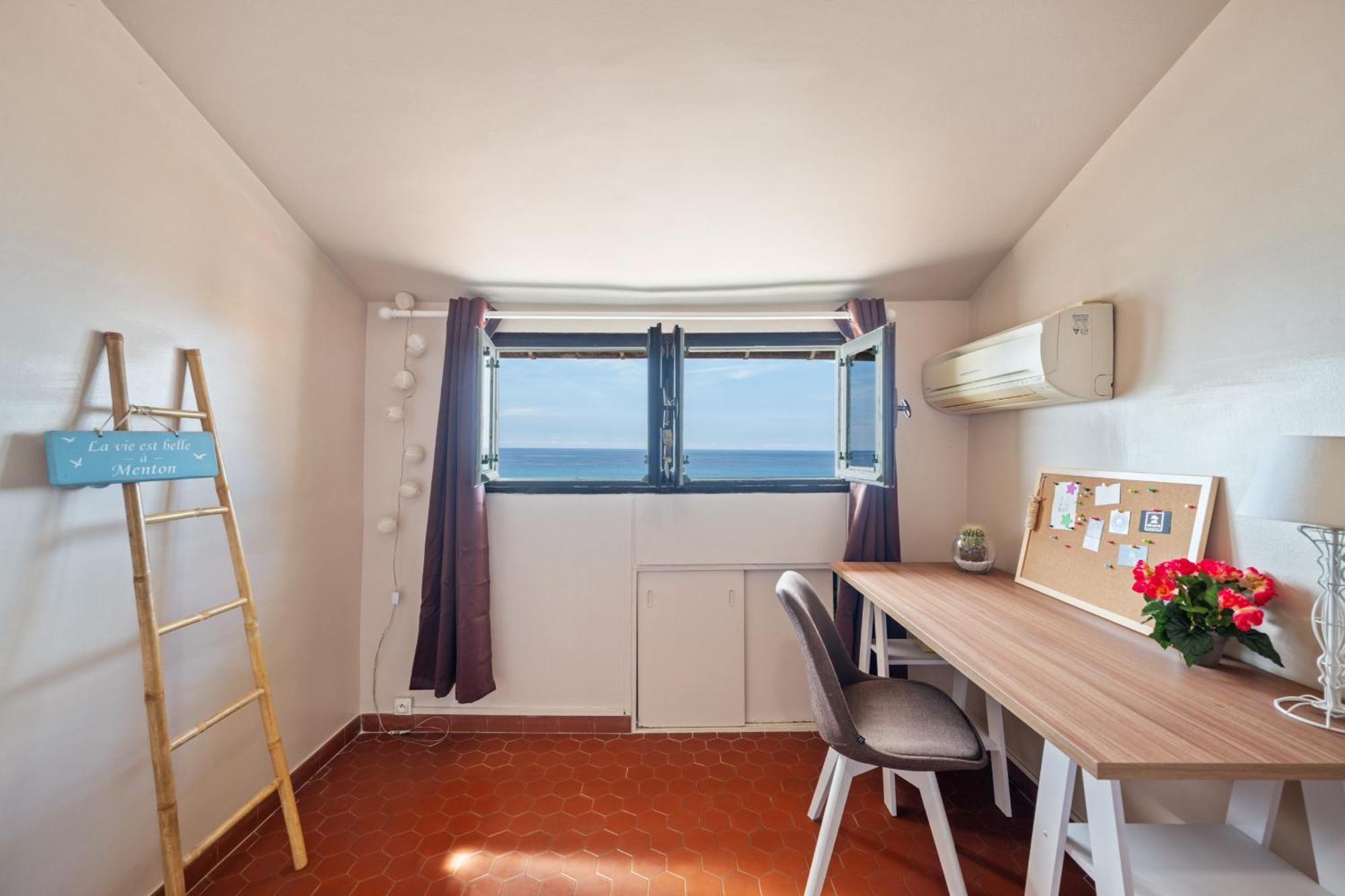 3 Pieces Avec Vue Sur Le Bastion Appartement